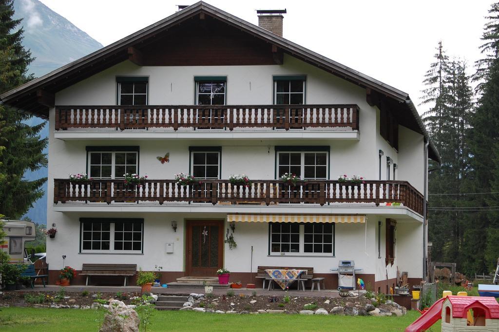 Apartmán Haus Waldrast Elbigenalp Pokoj fotografie